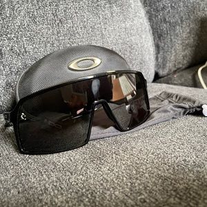 OAKLEY SUTRO PRISM SUNGLASSES